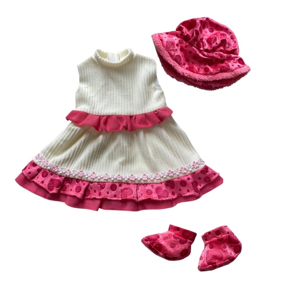 10 Gorgeous Doll Clothes Outfits, for Large Size Dolls - Picture 4 of 4